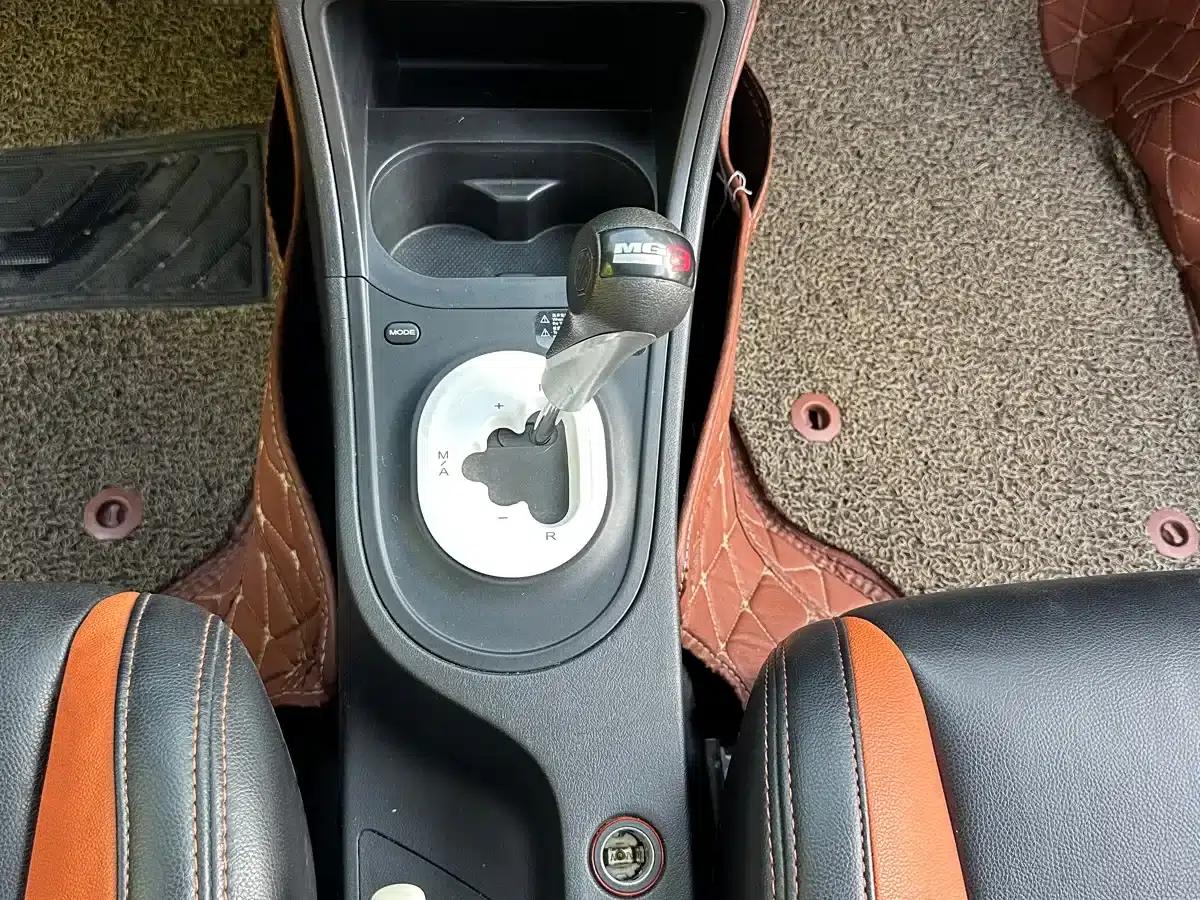 MG3SW 2015 1.5L AMT Elite — миниатюра 22
