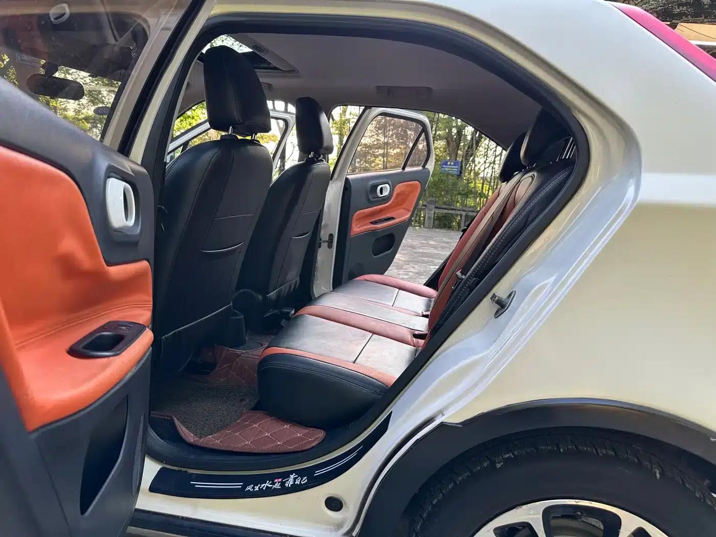 MG3SW 2015 1.5L AMT Elite — миниатюра 7
