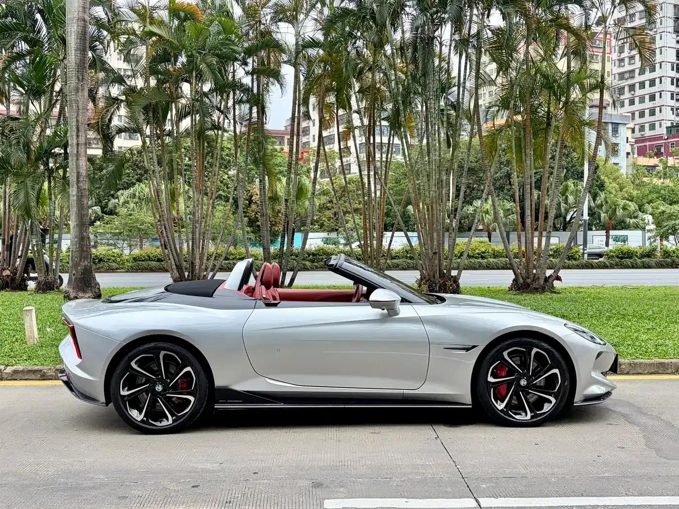 2024 MG Cyberster 580km/h Superb Edition — миниатюра 10