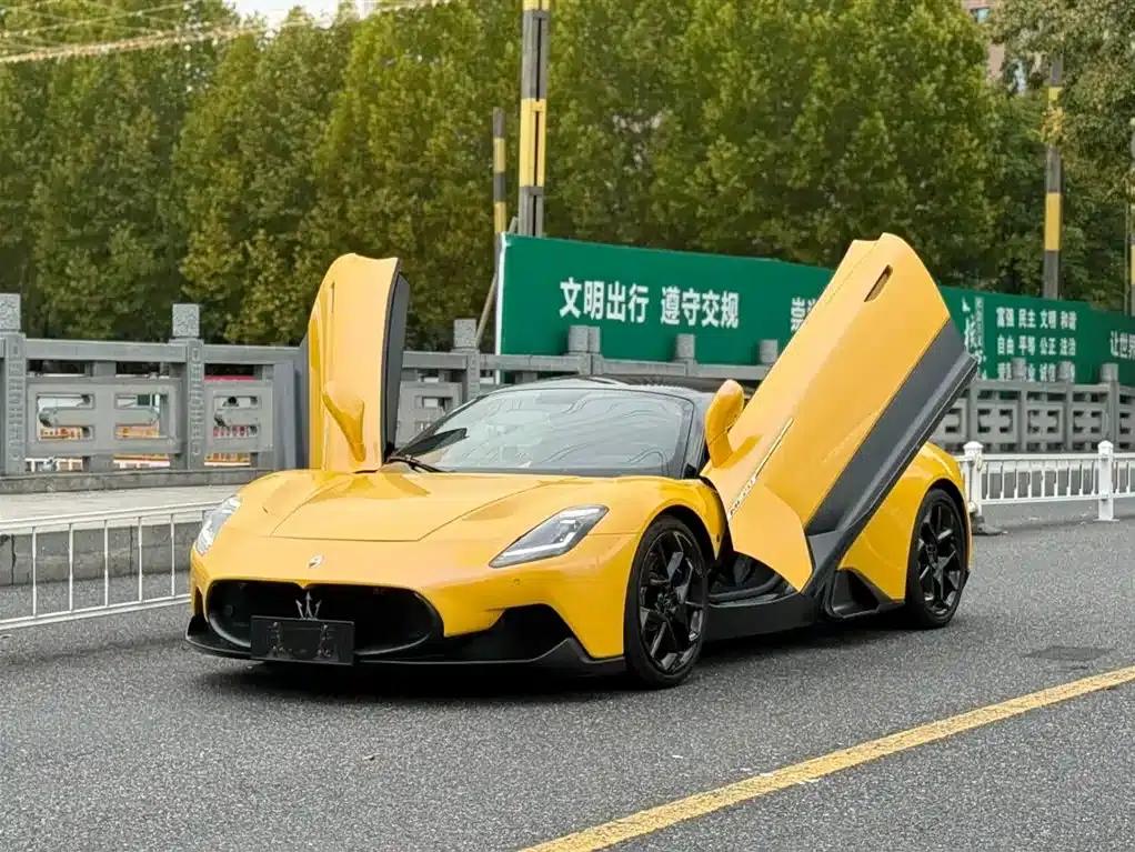 Maserati MC20 2023 3.0T Standard Edition — миниатюра 1