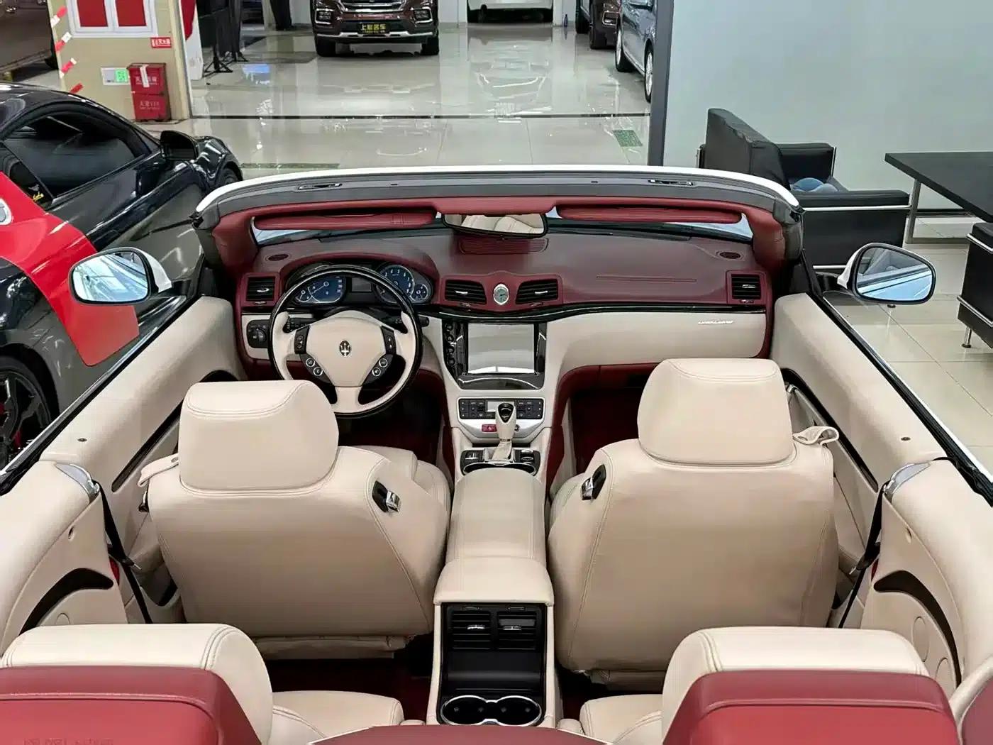 GranCabrio 2010 4.7L Automatic — миниатюра 9