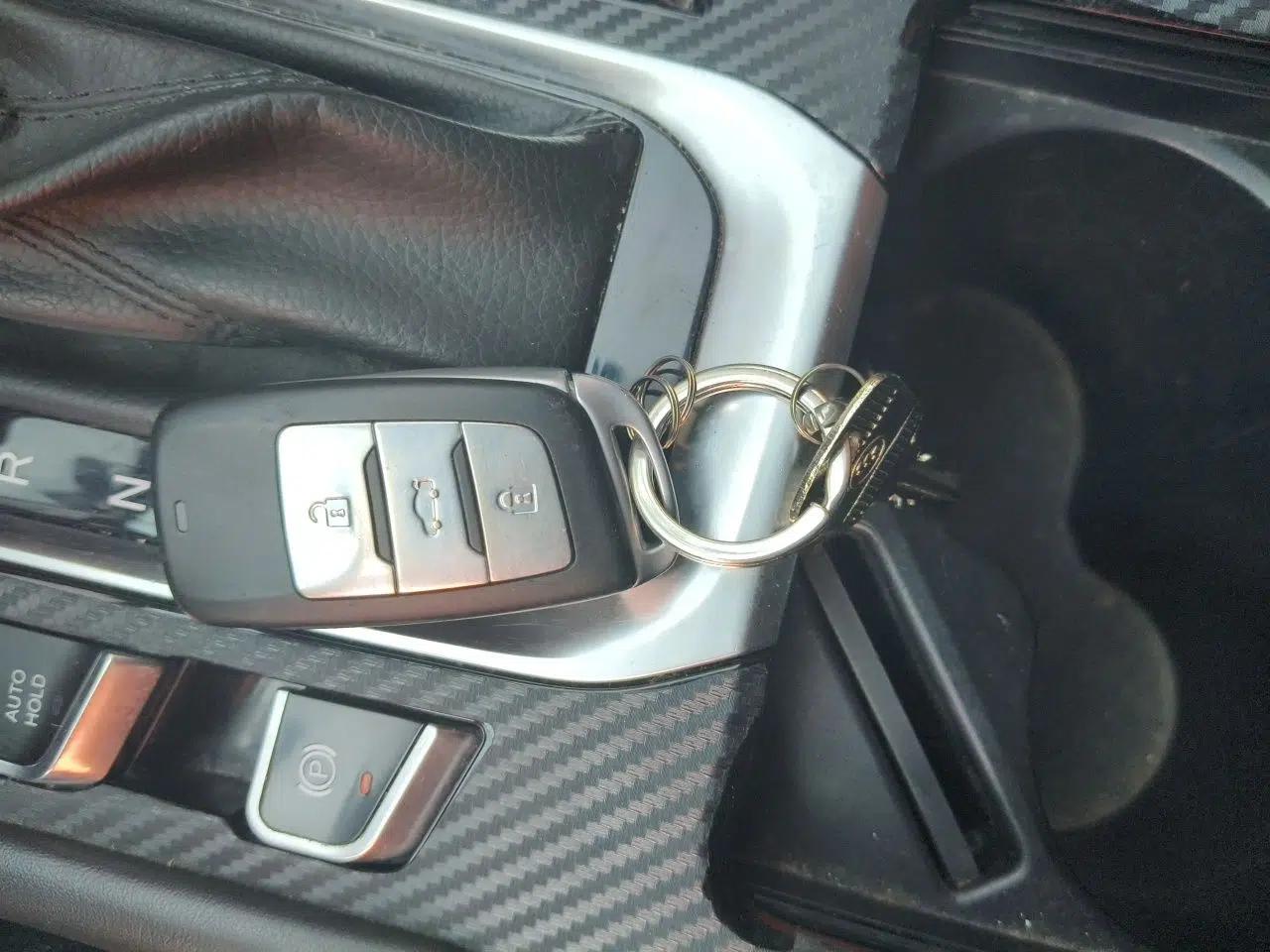 CHANGAN OSHAN COS1 2018 1.5T Automatic Yue 6-Seater — миниатюра 9