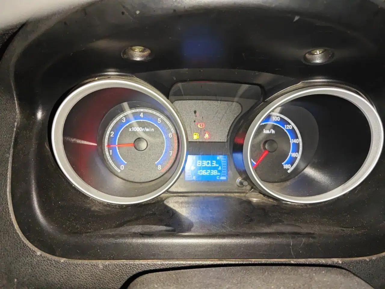 CHANGAN KAICHENG Ruixing M80 2014 1.5L Comfort Model 4G15S — миниатюра 12