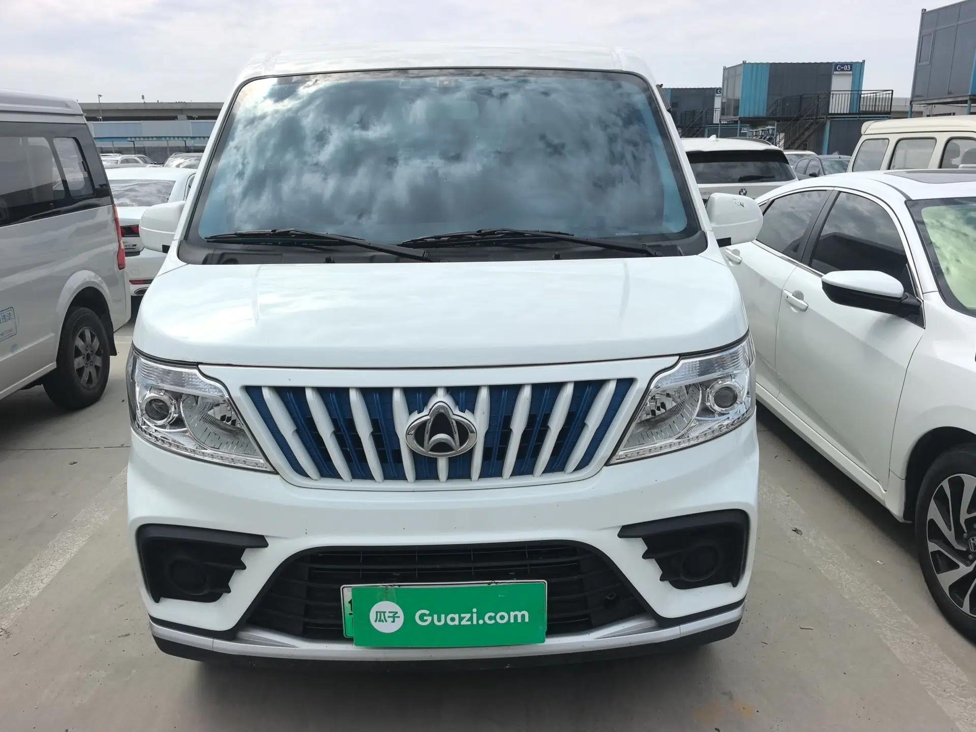 CHANGAN KAICHENG Ruixing EM80 2024 Comfort-Style 6-Seater 41.86 kWh — миниатюра 2
