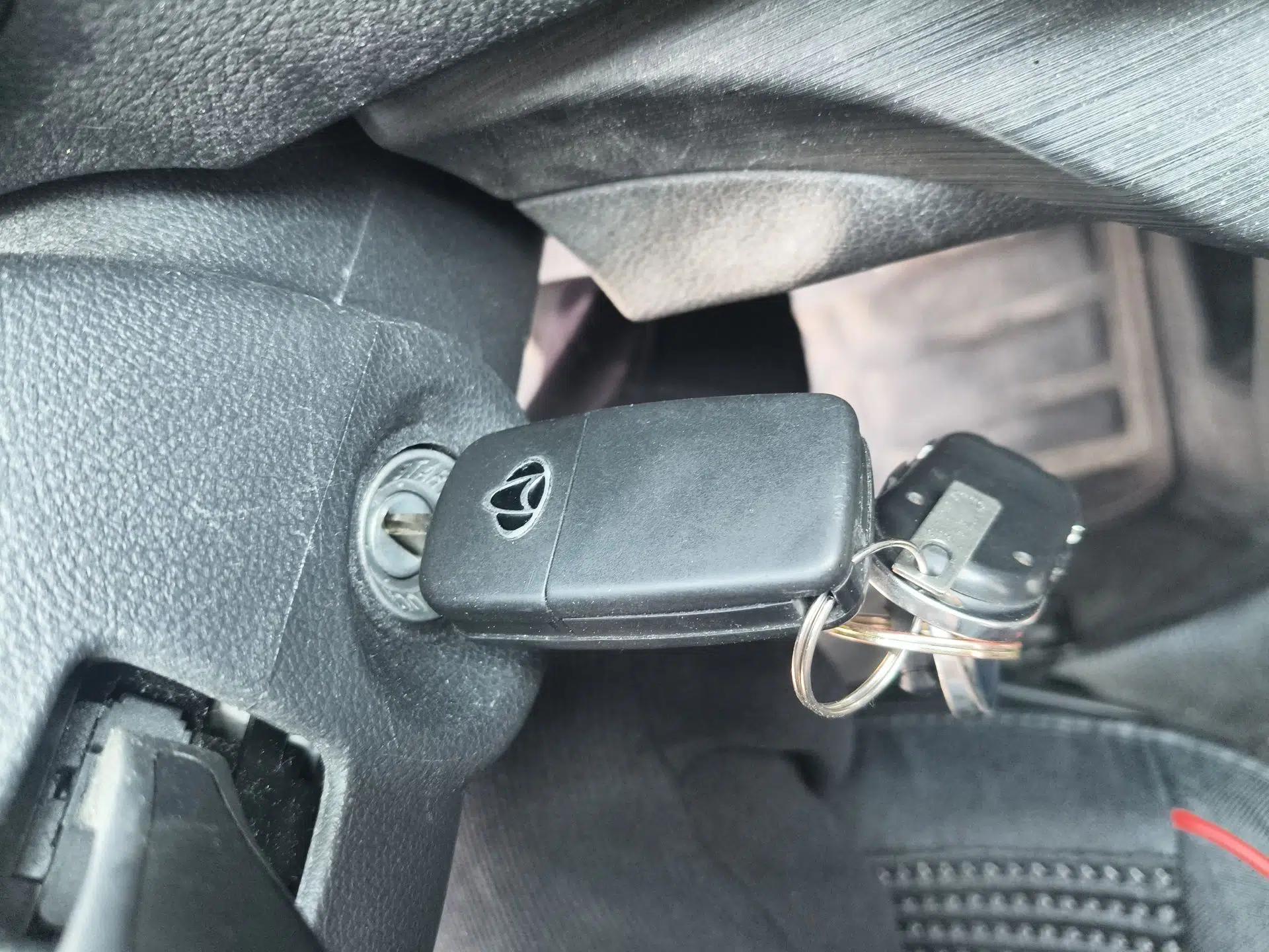 CHANGAN KAICHENG Ruixing EM80 2024 Comfort-Style 6-Seater 41.86 kWh — миниатюра 20