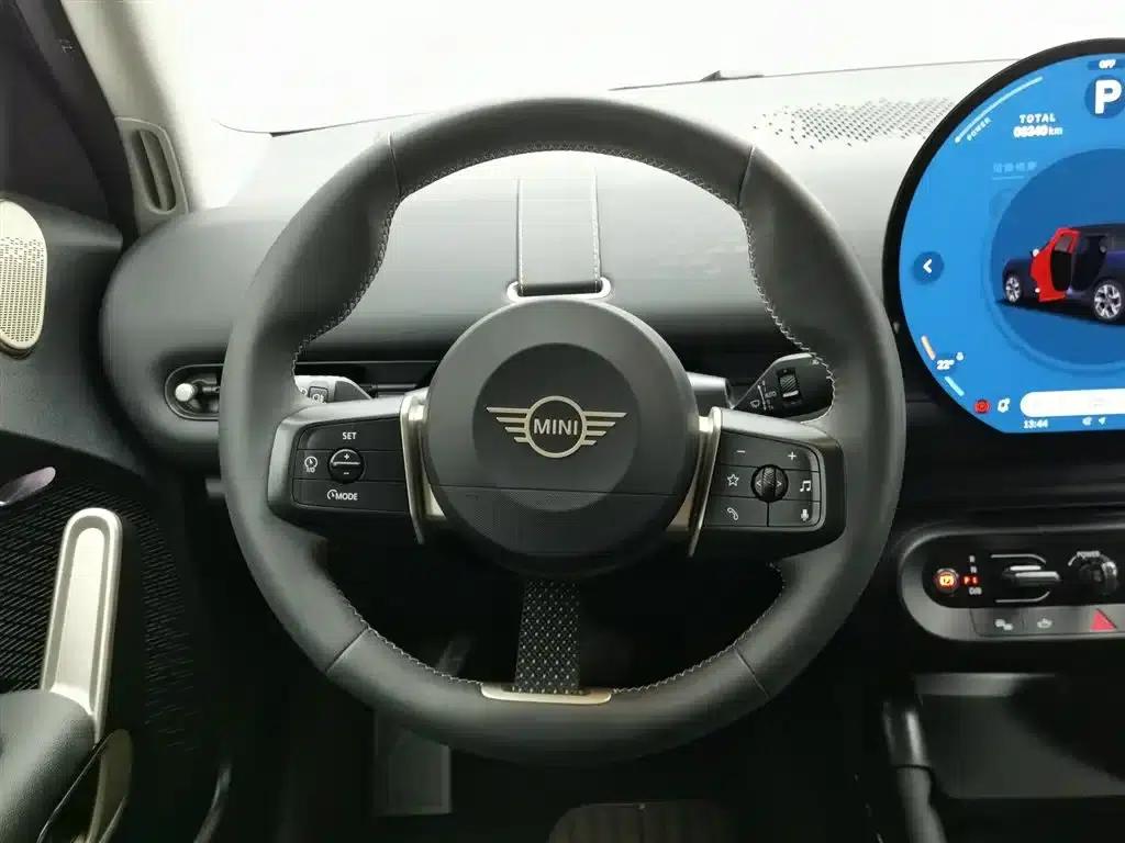 2024 Electric MINI Aceman E Classic — миниатюра 11