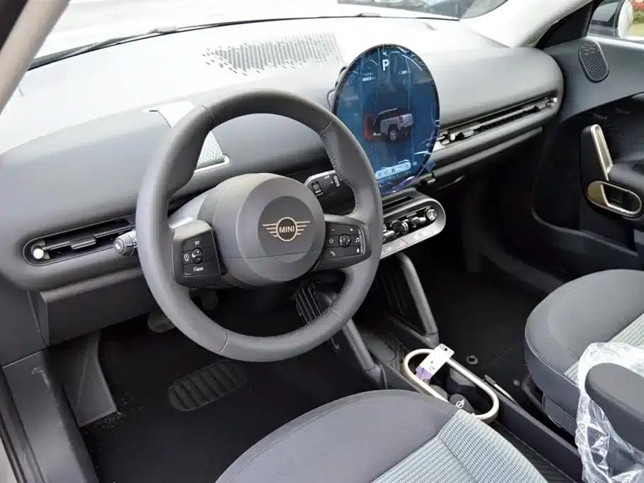 2024 Electric MINI Aceman E-Class — миниатюра 9