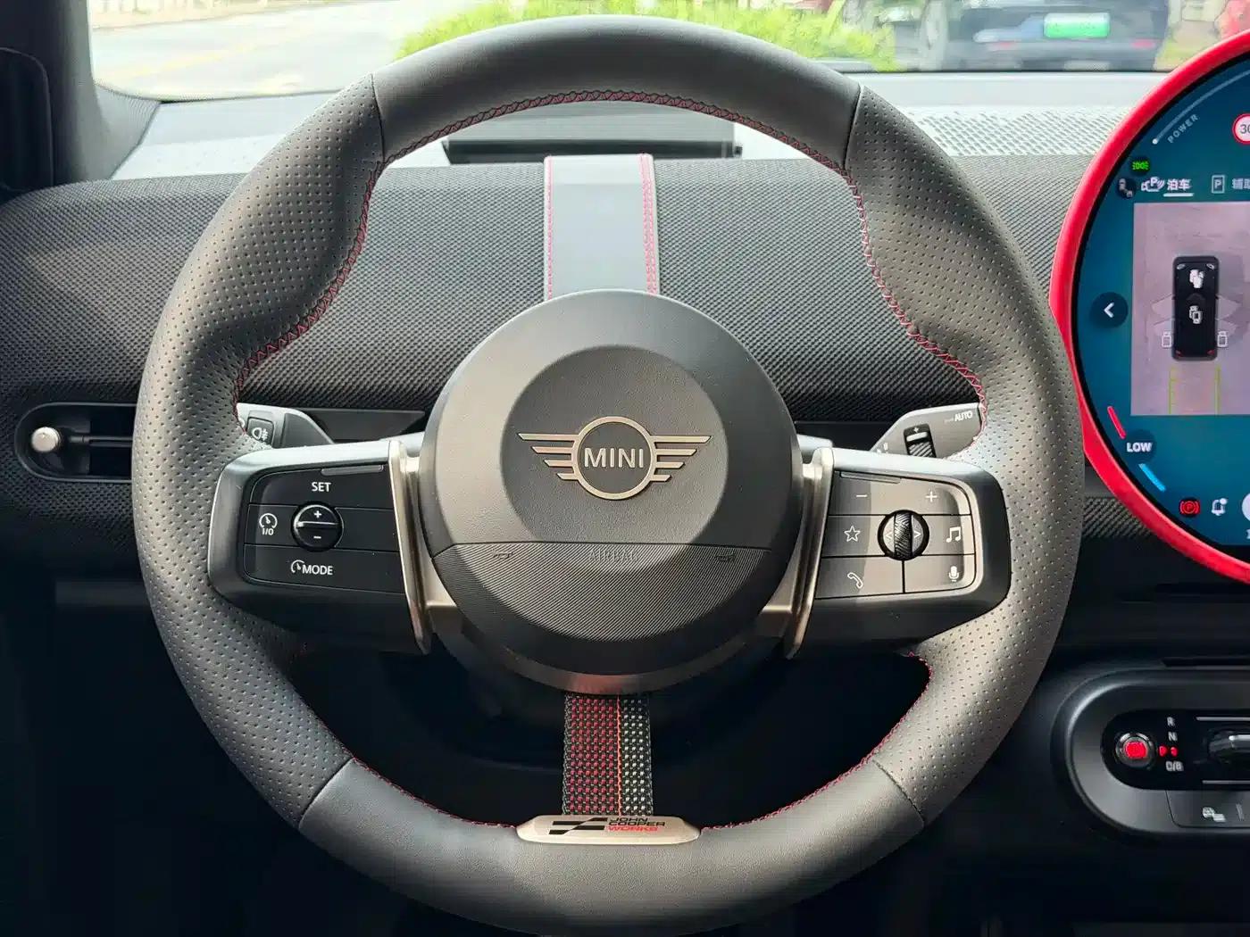 2024 Electric MINI Aceman SE Racer — миниатюра 3