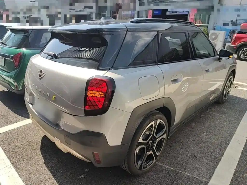 2024 Electric MINI Aceman SE Artist — миниатюра 7