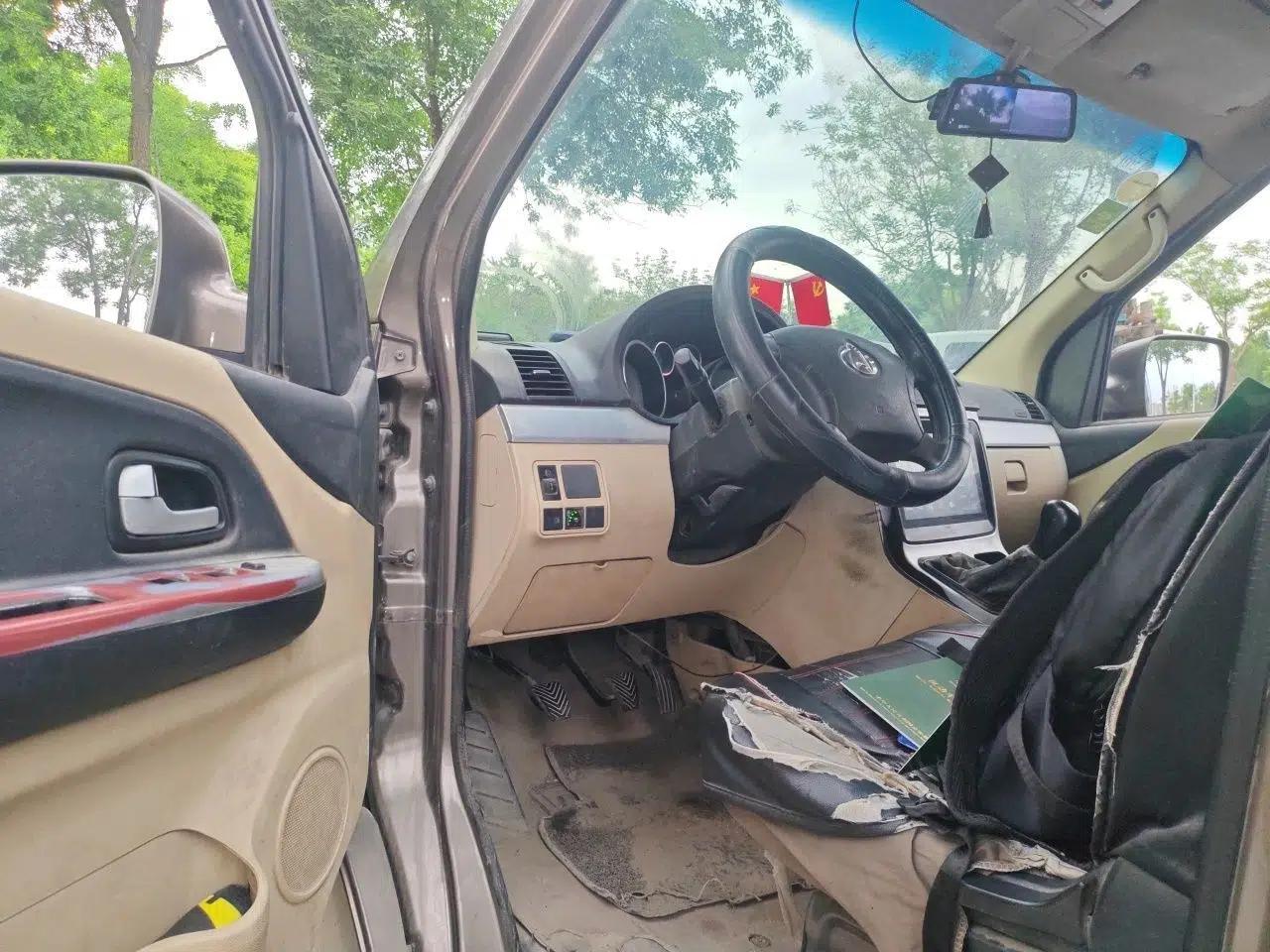 CHANGAN KAICHENG Ruixing M90 2018 2.0L Value-Added CNG Flat-Roof Hatchback with 6 Seats Model 4G94S — миниатюра 17
