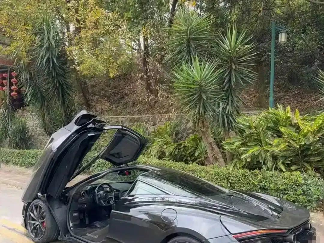 McLaren 720S 2019 4.0T Coupe — миниатюра 2