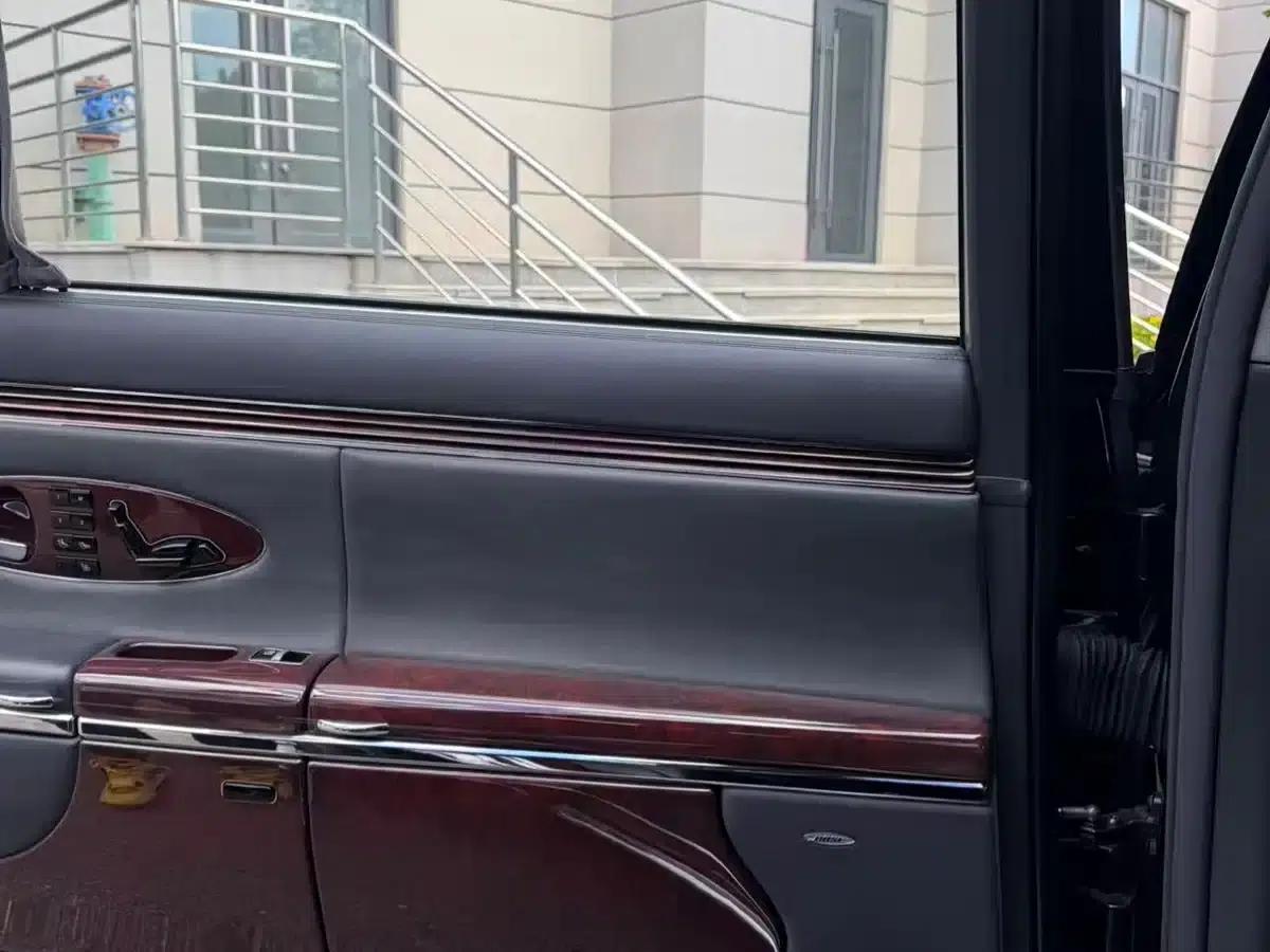 2009 Maybach 5.5T Automatic — миниатюра 13