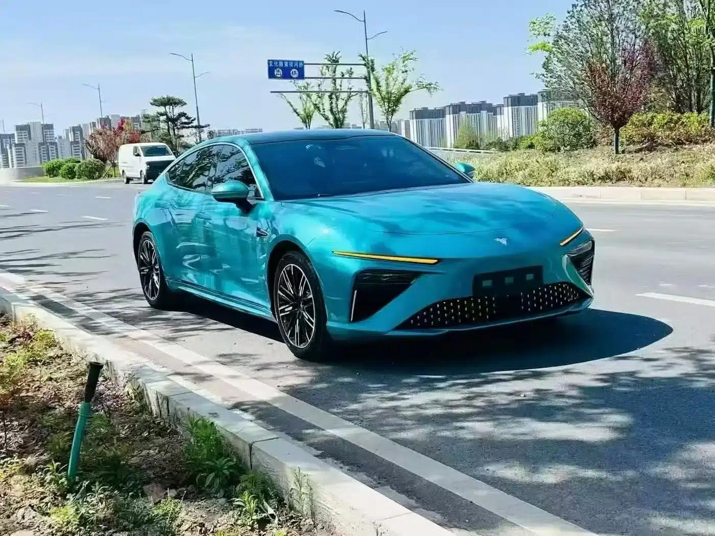 Nezha S 2022 Range Extended Edition, 1160km, Rear-Wheel Drive Mid-Range Version — миниатюра 3