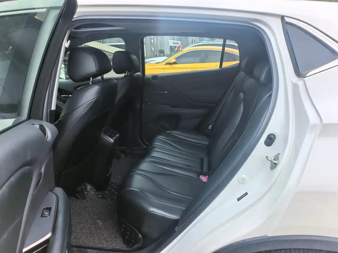 Acura CDX 2021 1.5T 2WD Enjoy Edition — миниатюра 15