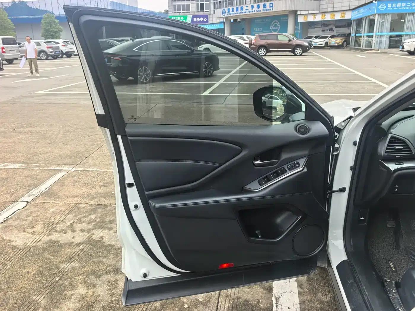 Acura CDX 2021 1.5T 2WD Enjoy Edition — миниатюра 4