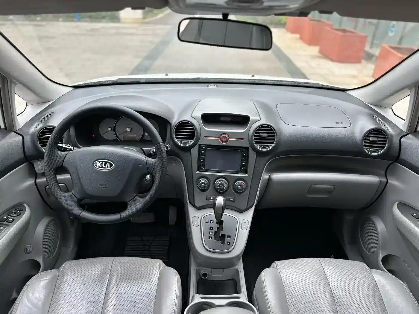 Carens 2007 2.0L 7-seater Comfort Edition — миниатюра 5