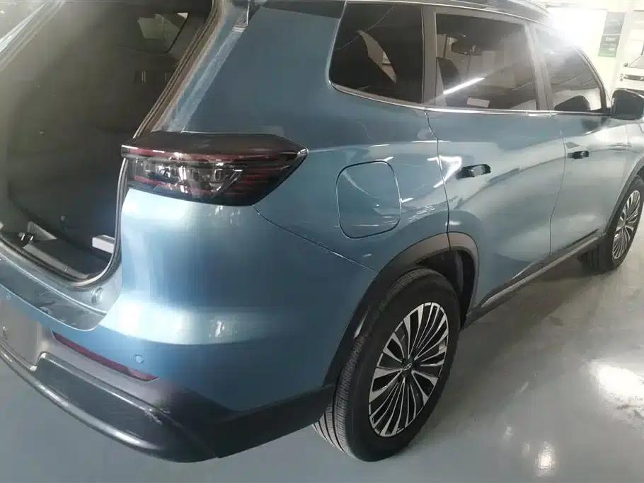 Chery Tiggo 8 PLUS C-DM 2025 1.5T 116km/h Premium 5-seater — миниатюра 3