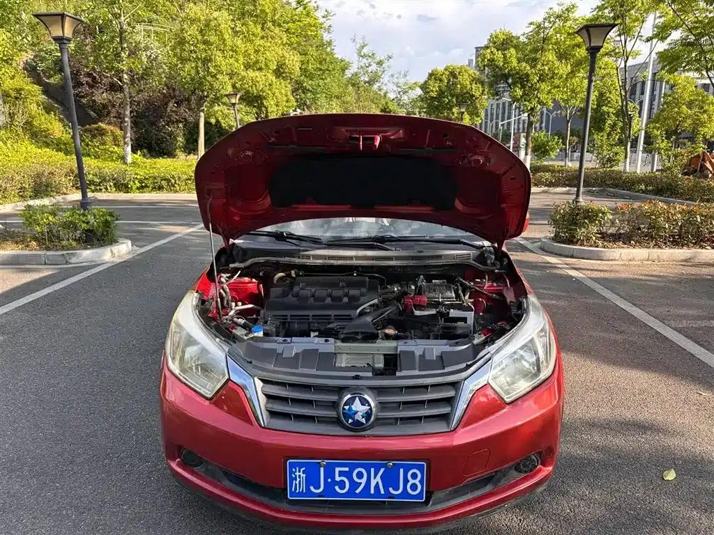 Venucia R50 2013 1.6L Automatic Fashion Edition — миниатюра 23