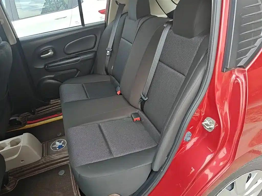 Venucia R50 2016 1.6L Automatic Elite Edition — миниатюра 17