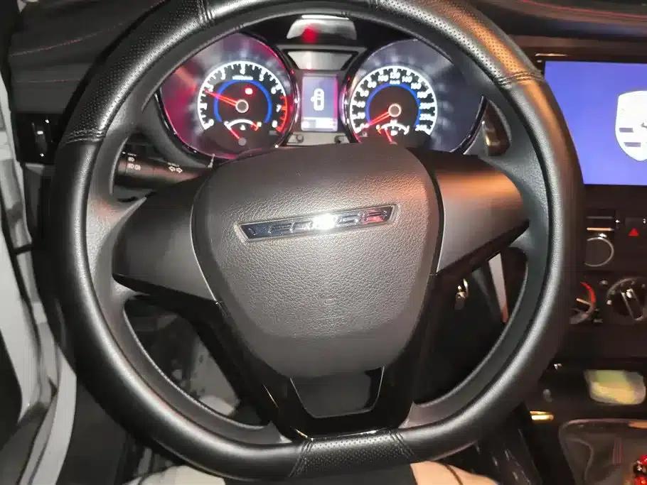Venucia T70 2019 1.6L Manual Classic Edition — миниатюра 15