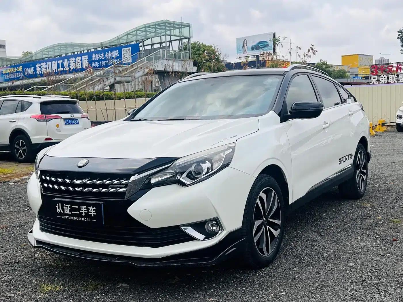 Venucia T90 2017 2.0L CVT Smart Edition — миниатюра 1
