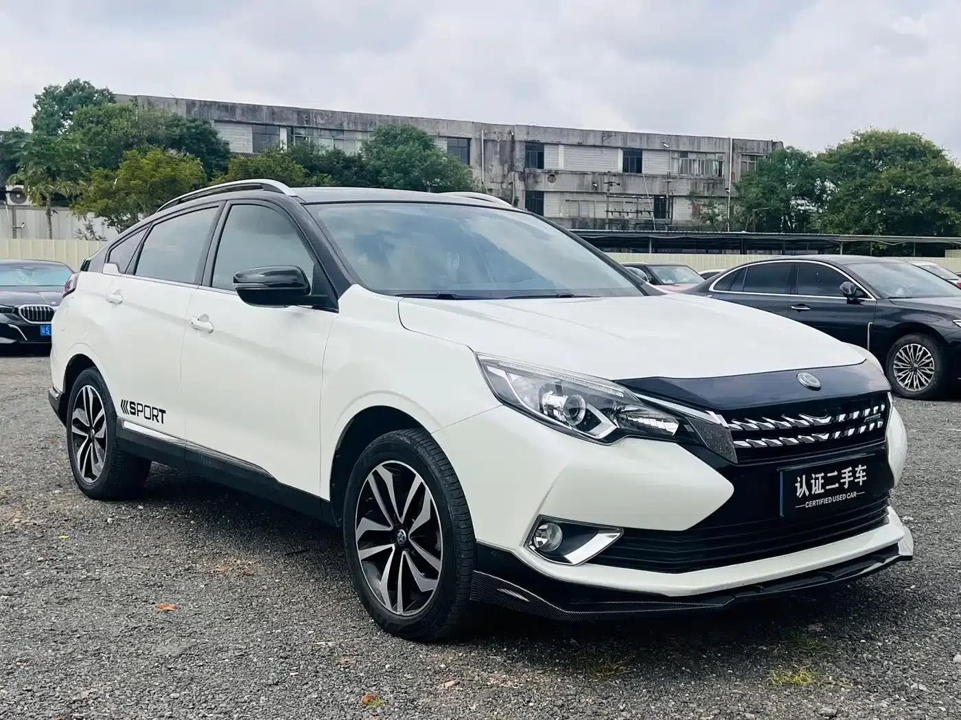 Venucia T90 2017 2.0L CVT Smart Edition — миниатюра 2