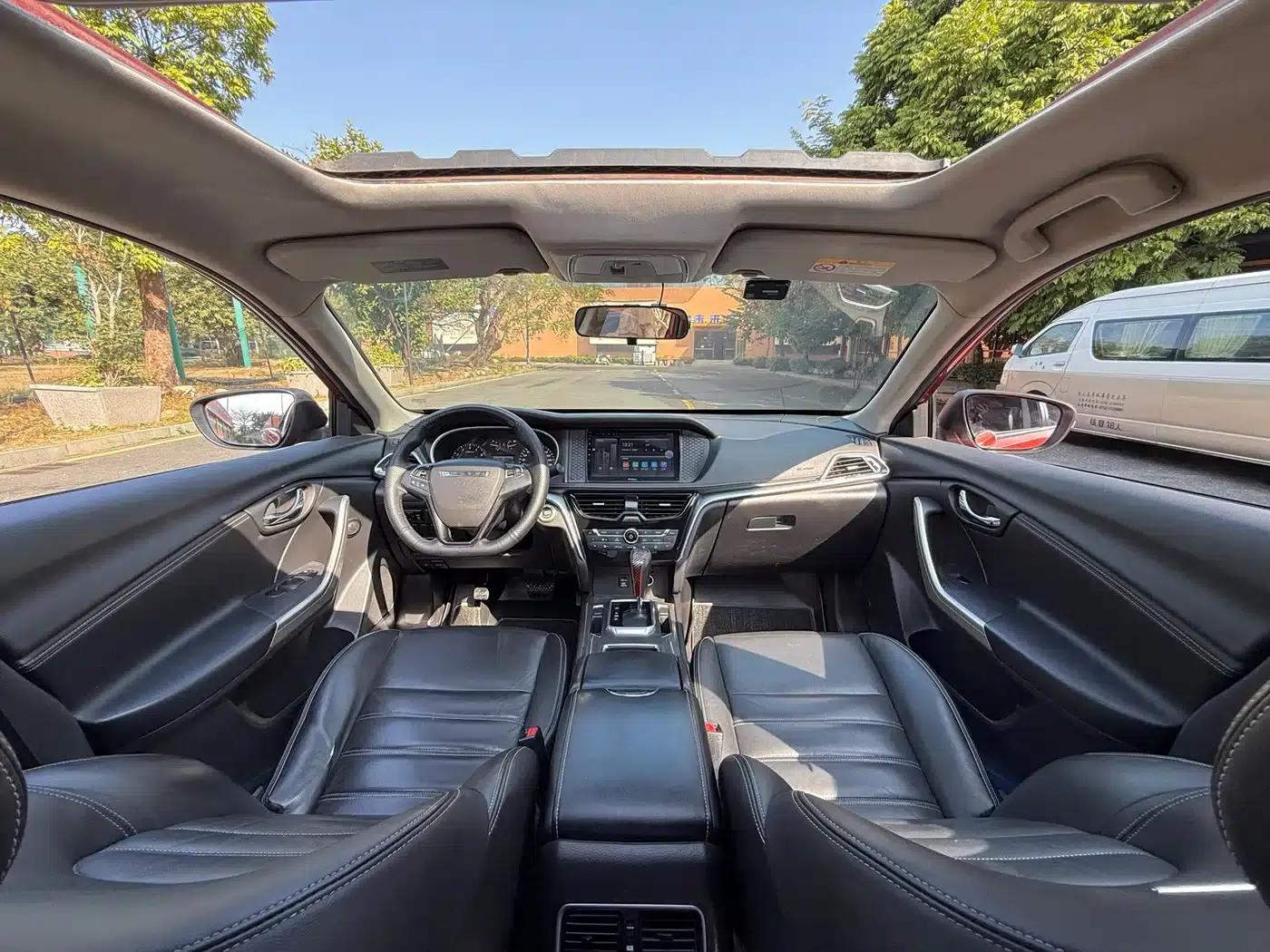 Venucia T90 2017 2.0L CVT Smart Edition — миниатюра 11