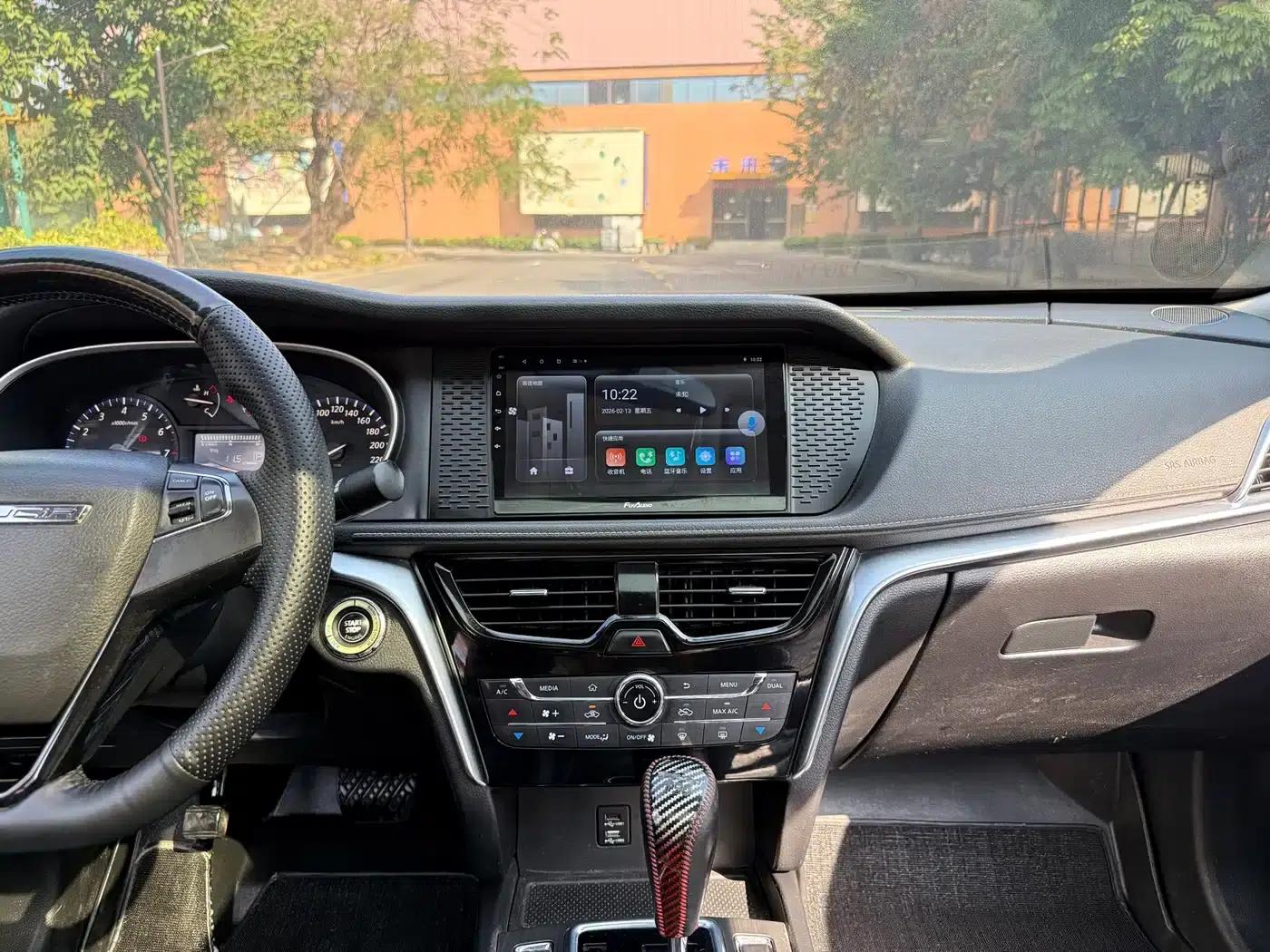 Venucia T90 2017 2.0L CVT Smart Edition — миниатюра 13