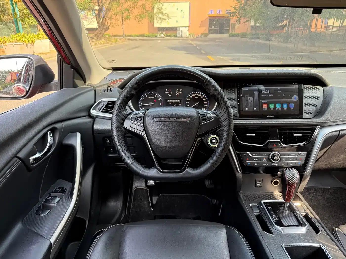 Venucia T90 2017 2.0L CVT Smart Edition — миниатюра 14