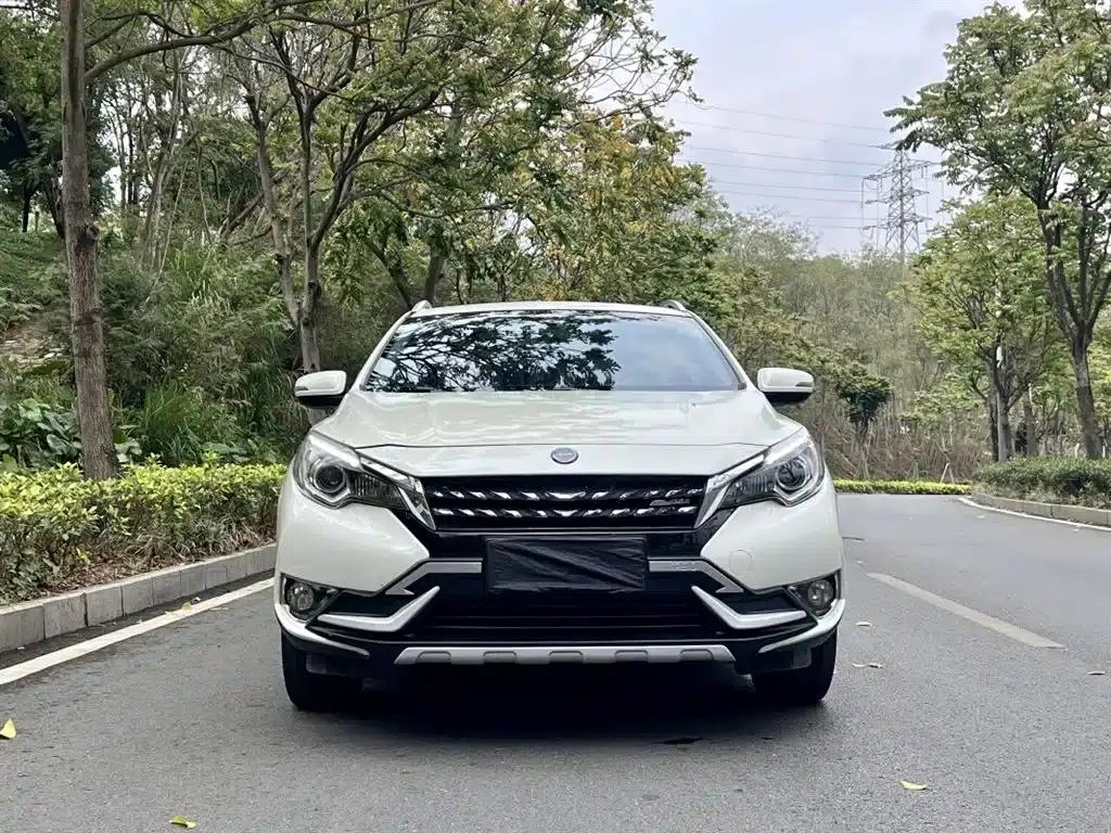 Venucia T90 2017 2.0L CVT Smart Edition — миниатюра 2