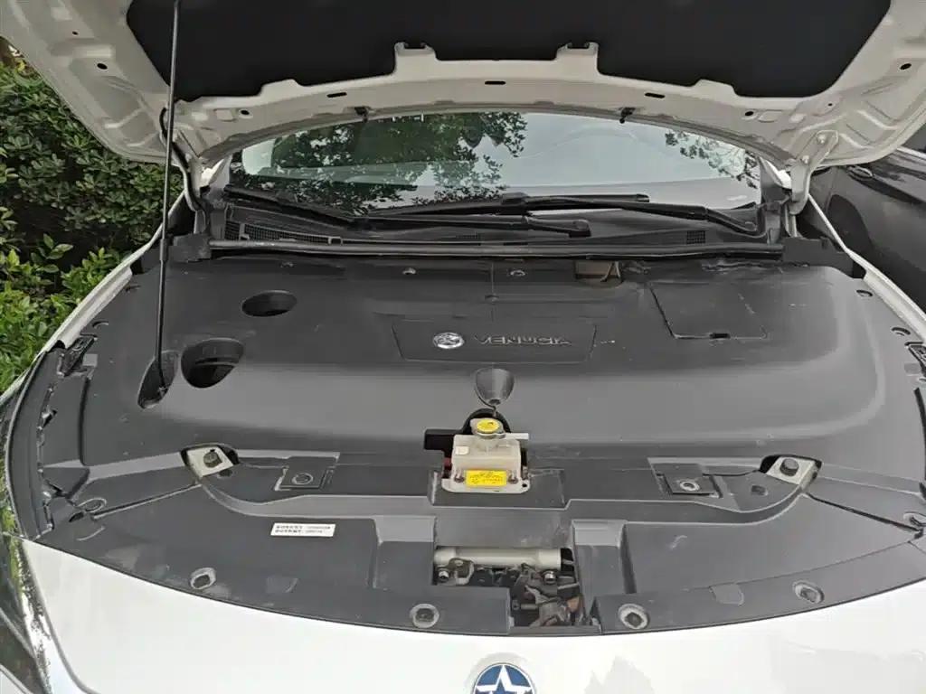 Venucia D60EV 2023 PLUS Comfort Edition SI — миниатюра 20