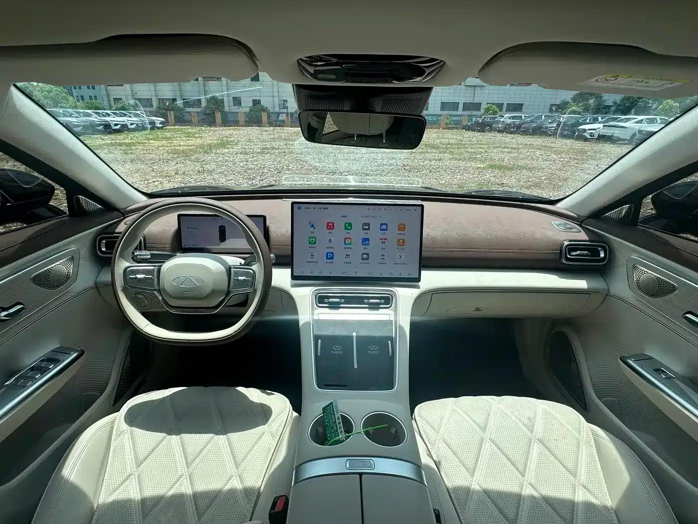 Fengyun A9L 2025 Model 260km Extended Range Luxury Edition — миниатюра 12