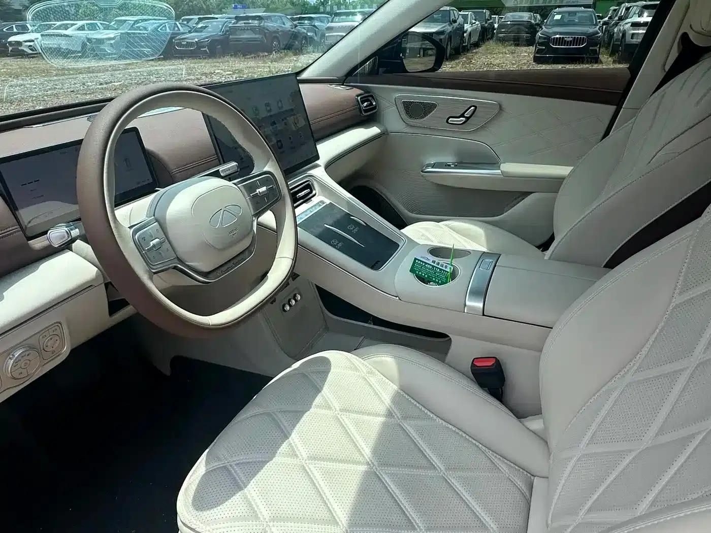 Fengyun A9L 2025 Model 260km Extended Range Luxury Edition — миниатюра 8