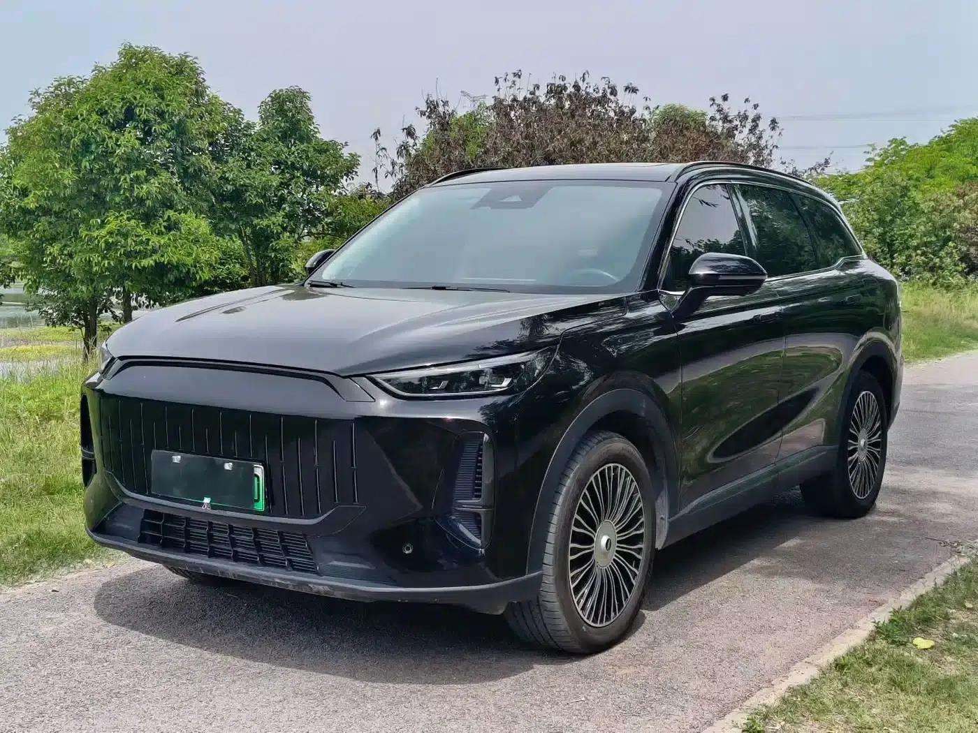 Fengyun T9 2024 Model 120 Long Range Luxury 5-Seater Ternary Lithium — миниатюра 1