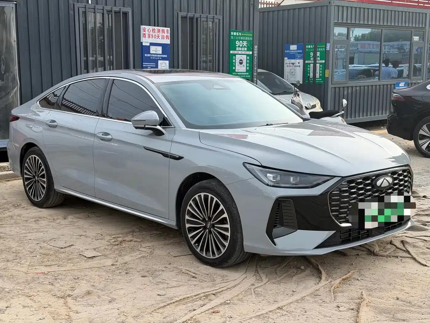 Fengyun A8L 2025 1.5TGDI Comfort Model (145km/h) — миниатюра 3