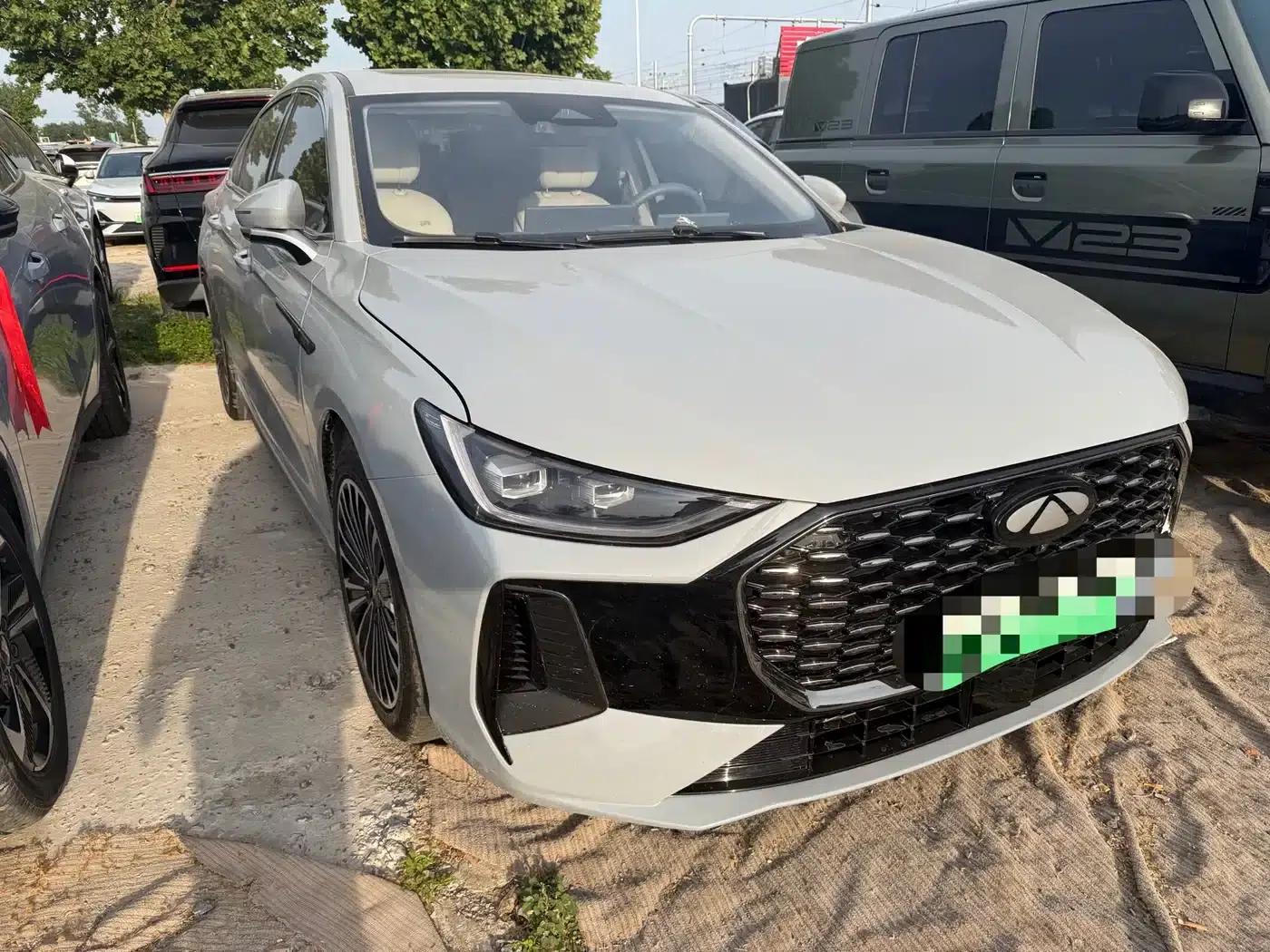 Fengyun A8L 2025 1.5TGDI 145km Luxury Edition — миниатюра 3