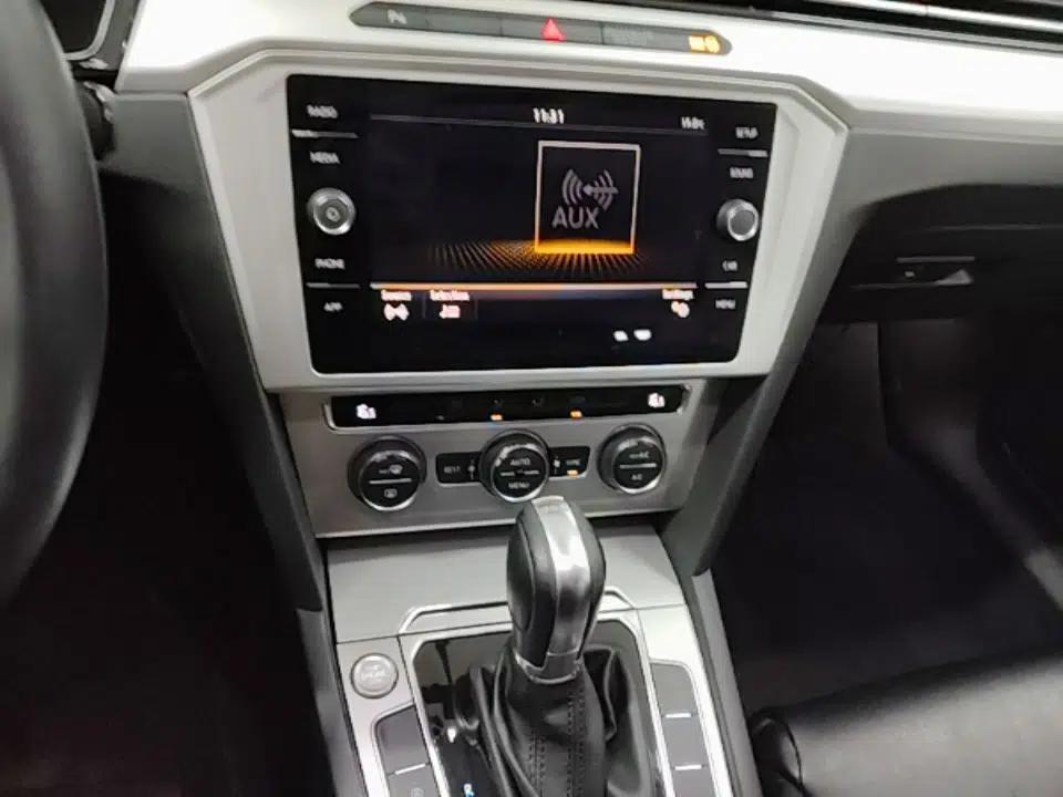 Volkswagen Variant 2017 280TSI Two-Wheel-Drive Comfort Edition — миниатюра 15