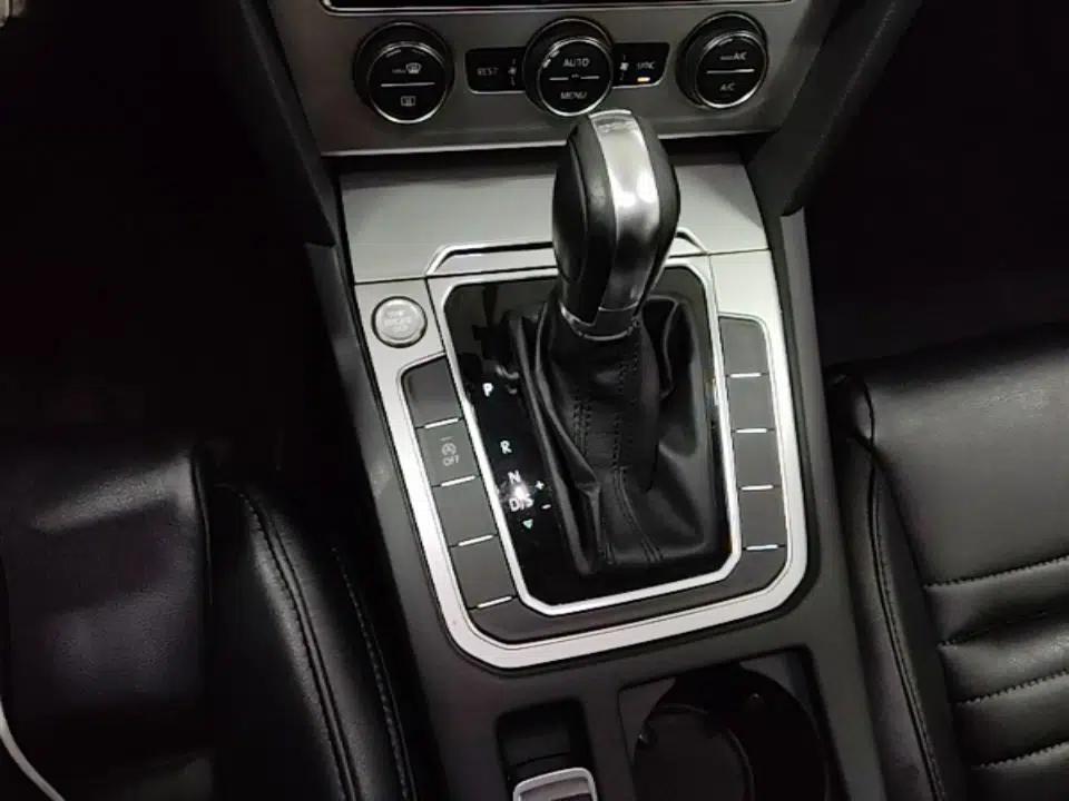 Volkswagen Variant 2017 280TSI Two-Wheel-Drive Comfort Edition — миниатюра 16