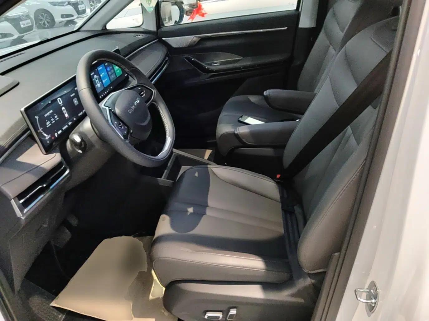 SAIC MAXUS Dajia 7 2024 Revised Version Super Hybrid Long-Range Edition Enjoyment Version — миниатюра 15