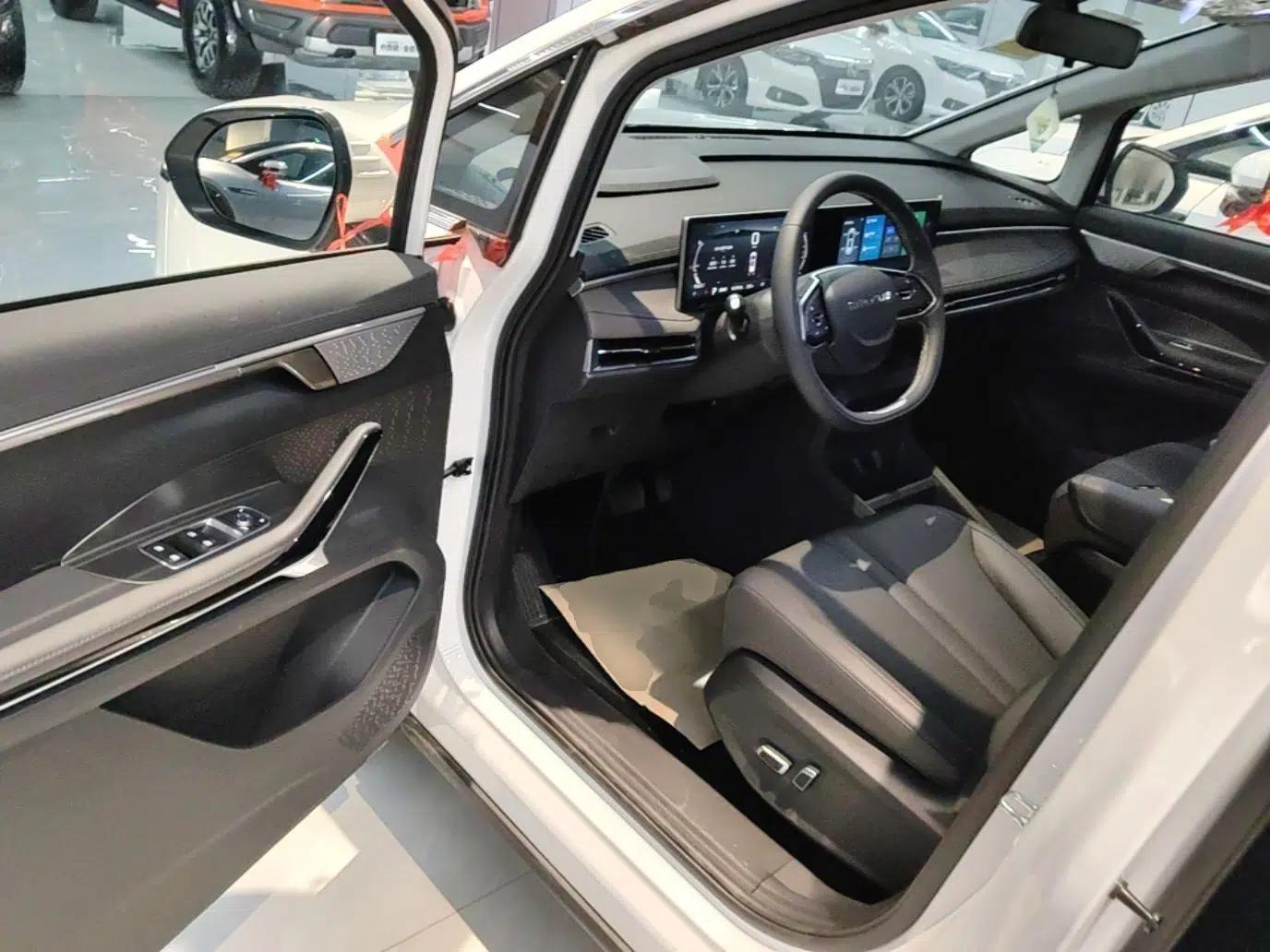 SAIC MAXUS Dajia 7 2024 Revised Version Super Hybrid Long-Range Edition Enjoyment Version — миниатюра 16