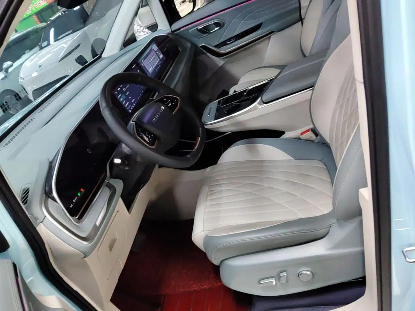 SAIC MAXUS Dajia 9 2022 Long-Range Forest Seven-Seater Version — миниатюра 18