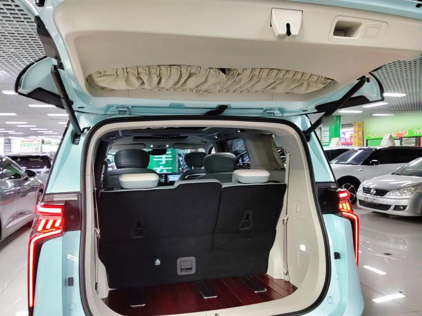 SAIC MAXUS Dajia 9 2022 Long-Range Forest Seven-Seater Version — миниатюра 22