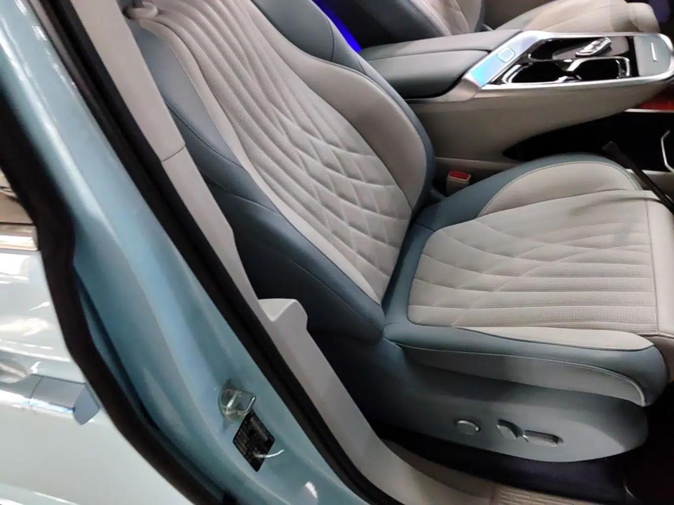 SAIC MAXUS Dajia 9 2022 Long-Range Forest Seven-Seater Version — миниатюра 23