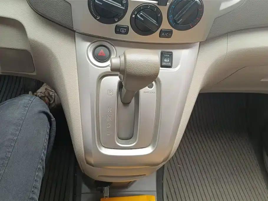 Nissan NV200 2014 1.6L CVT Luxury Model (China V Emission Standard) — миниатюра 16
