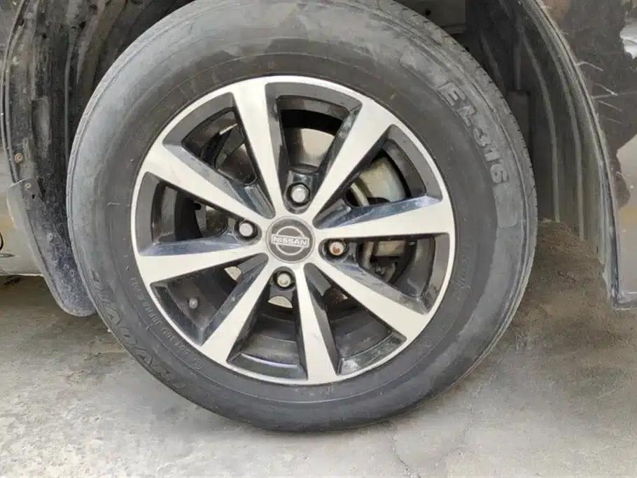 Nissan NV200 2014 1.6L CVT Premium (National V Emission Standard) — миниатюра 6