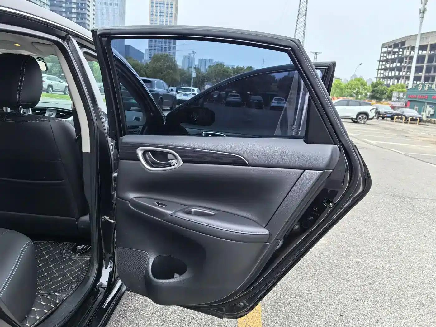 Nissan Sylphy EV 2020 Comfort Edition — миниатюра 15