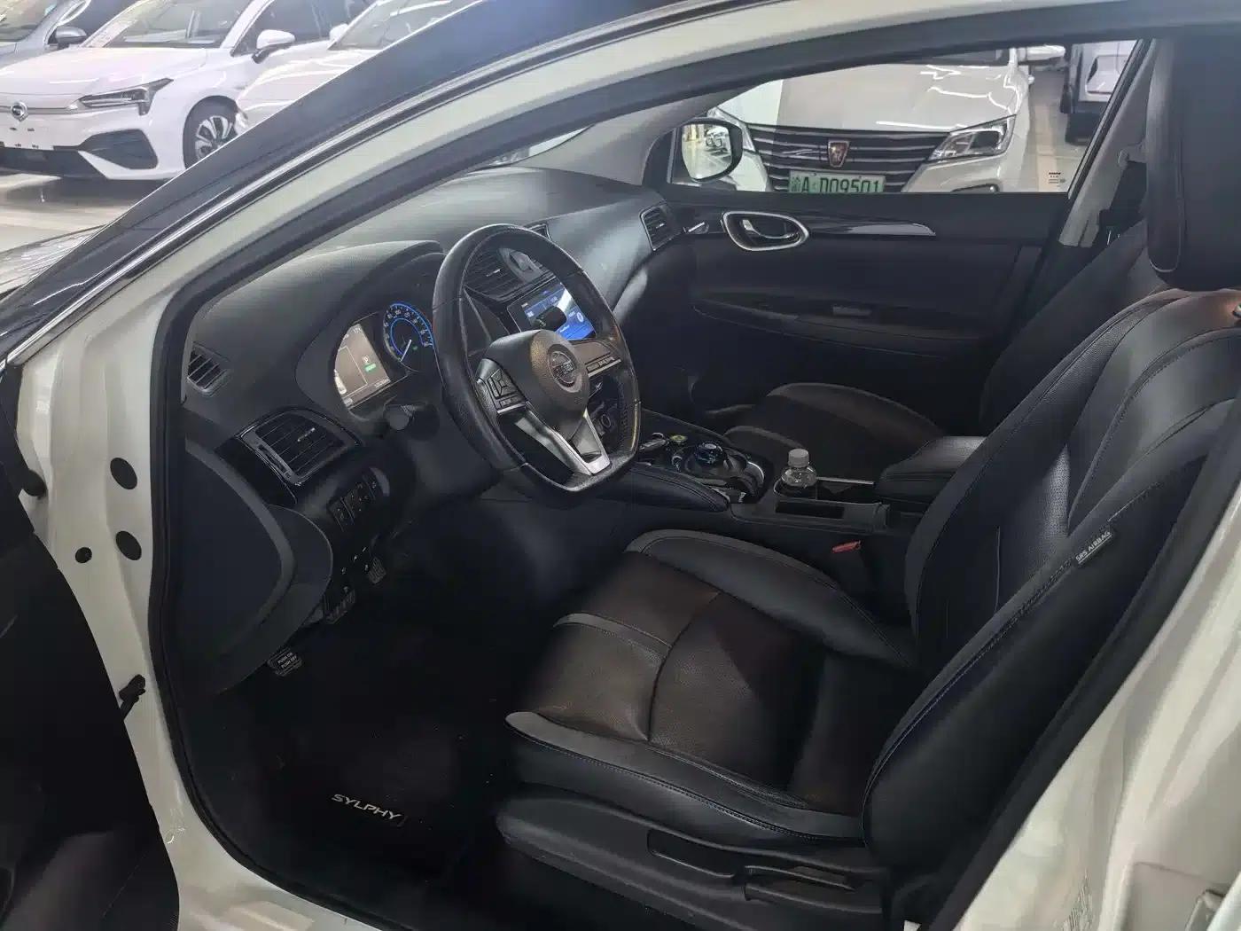 Nissan Sylphy EV 2018 Smart Edition — миниатюра 17