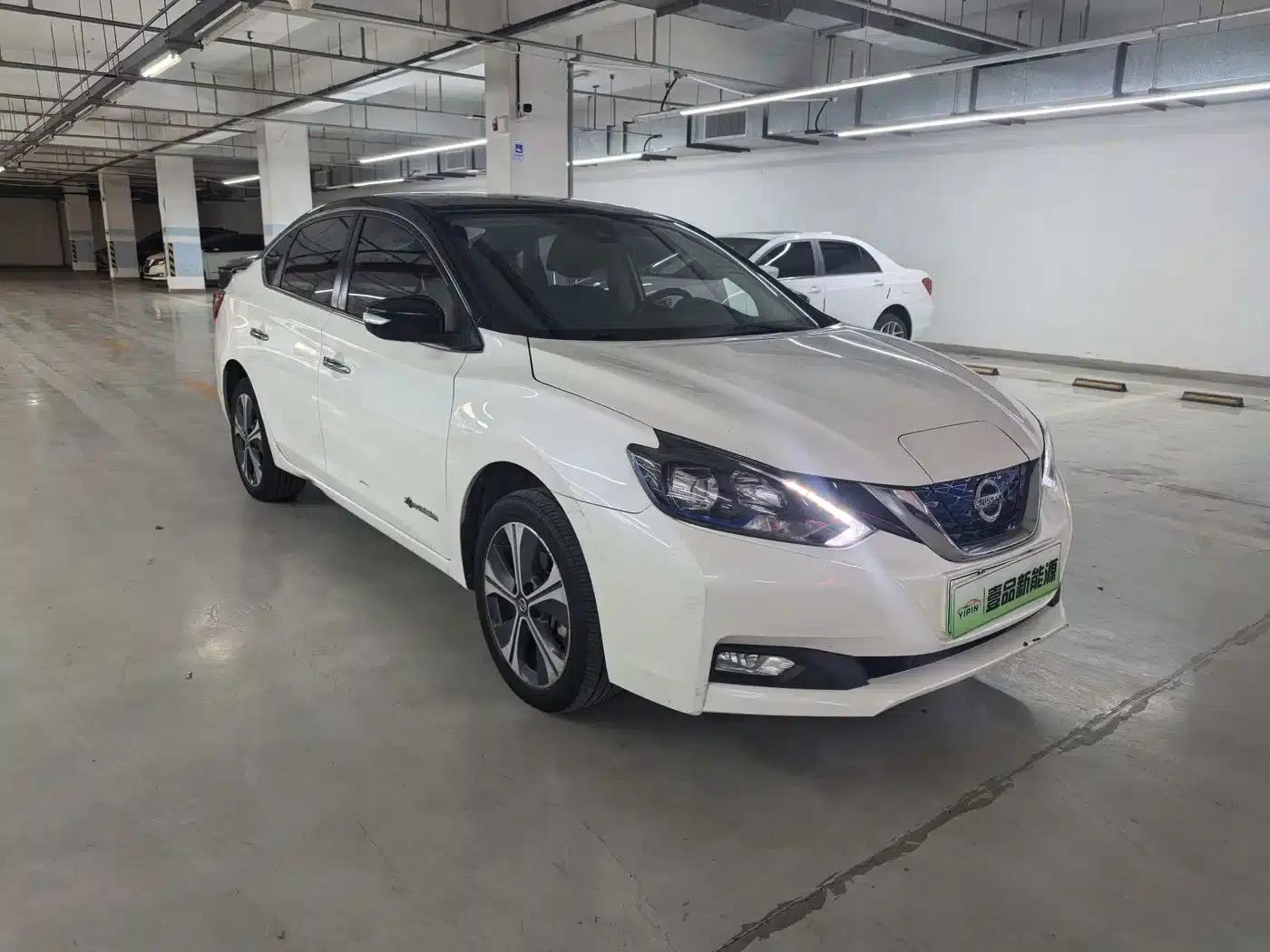 Nissan Sylphy EV 2018 Smart Edition — миниатюра 3