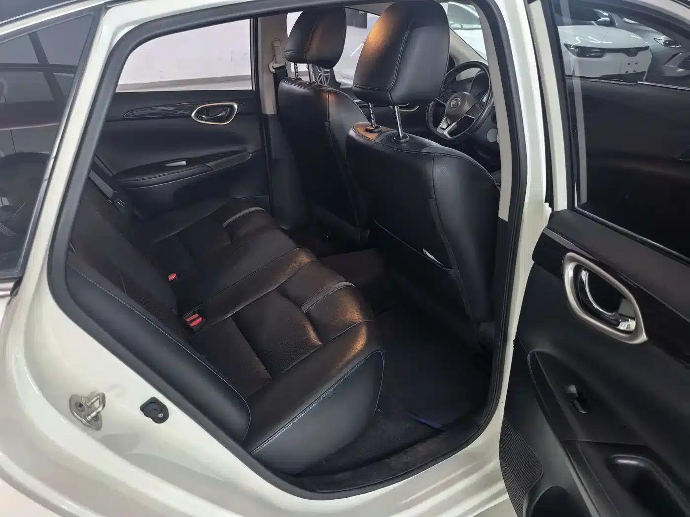 Nissan Sylphy EV 2018 Smart Edition — миниатюра 6