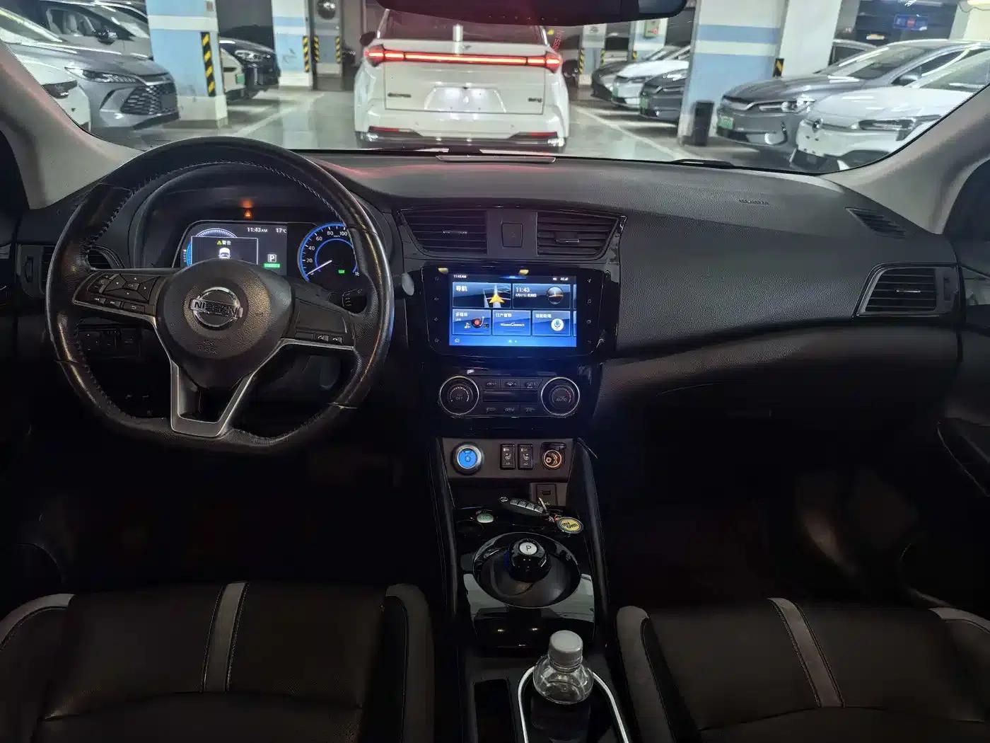 Nissan Sylphy EV 2018 Smart Edition — миниатюра 10